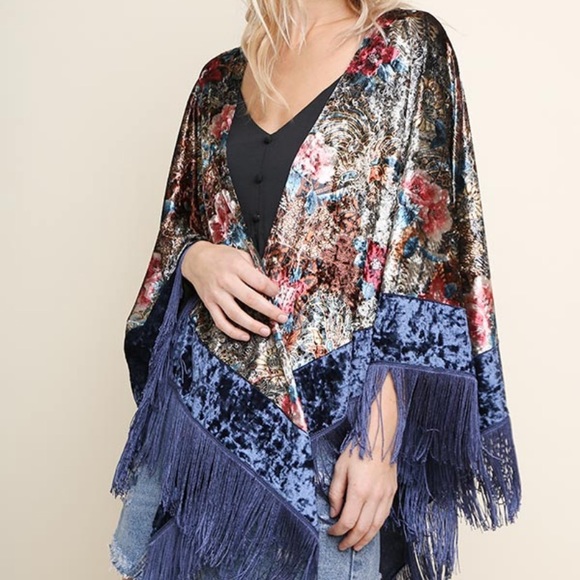 Fringe velvet kimono shawl - Picture 2 of 4